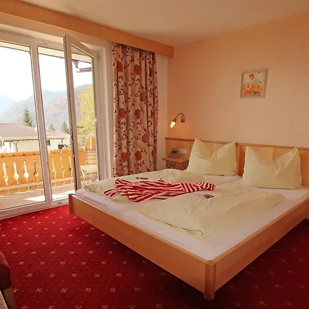 塔恩内霍夫酒店 酒店 2*